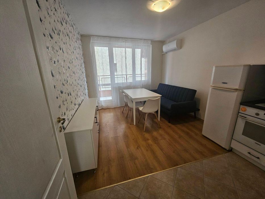 Дава се под наем Двустаен апартамент в Варна, Левски - 65 кв.м за 478.38 € - Снимка #1