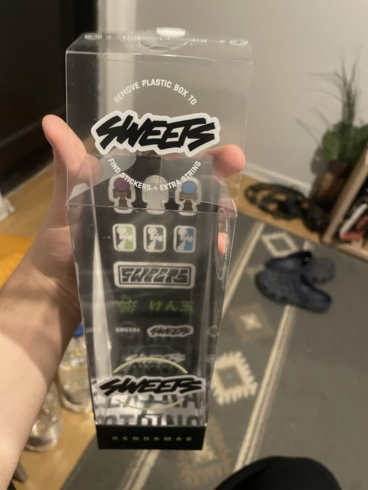 sweets traker-anti skid broken shape