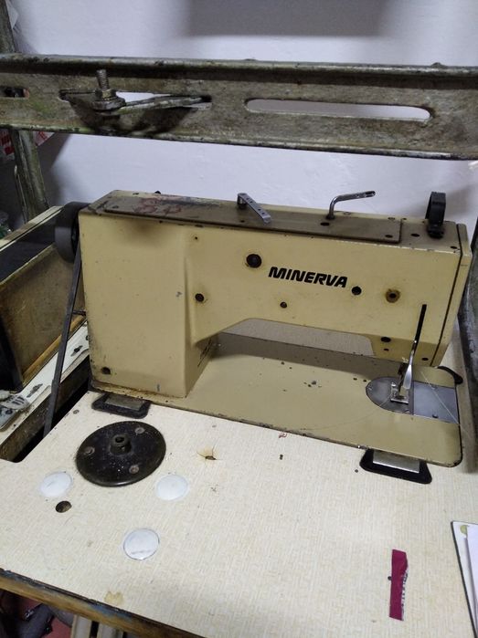 Швейная машина Минерва Minerva