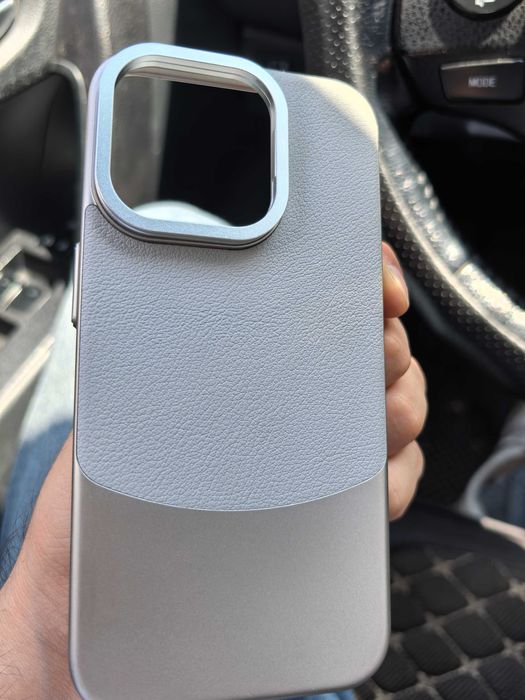 Продам чехол  IPhone 15 Pro