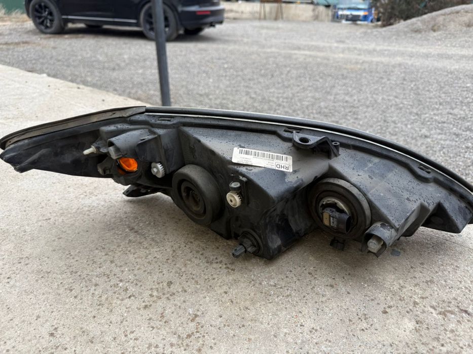 Фары на Камри 30