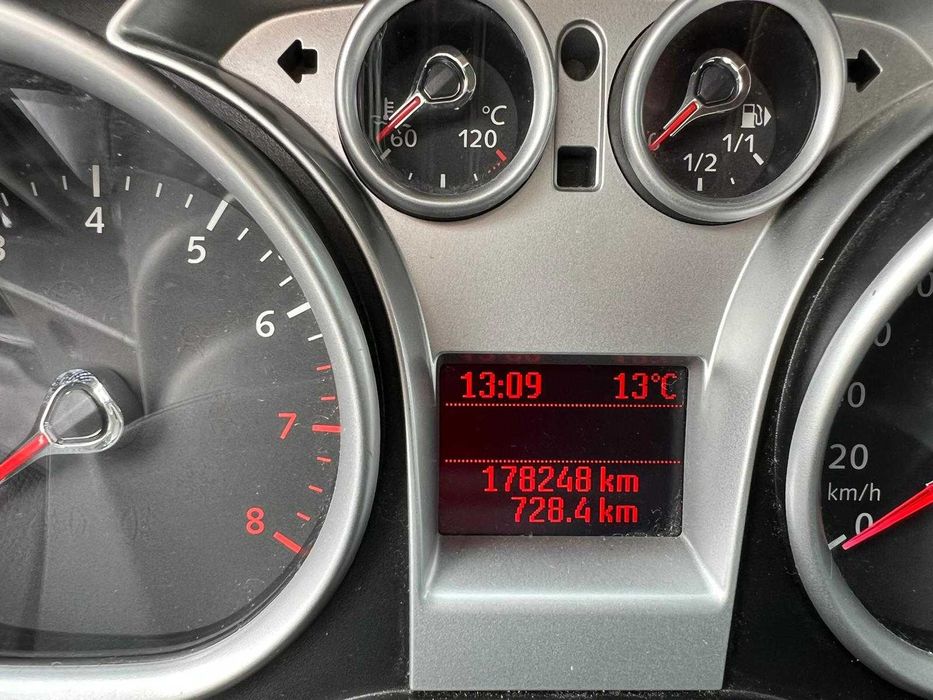 Ford Focus MK2 Sedan Facelift 1.6benzina + GPL