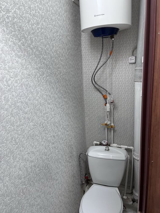 Продаю 1 комн кв. Восток 2 дом 9