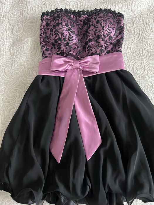 Официална рокля без презрамки