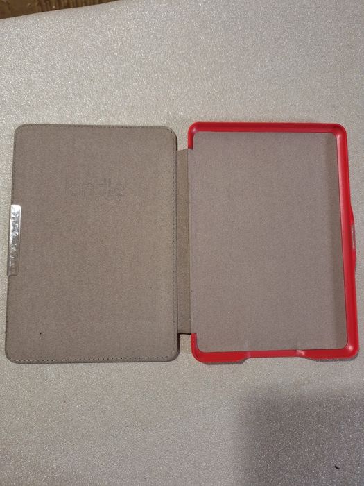 Amazon Kindle Paperwhite DP75SDI с чехлом