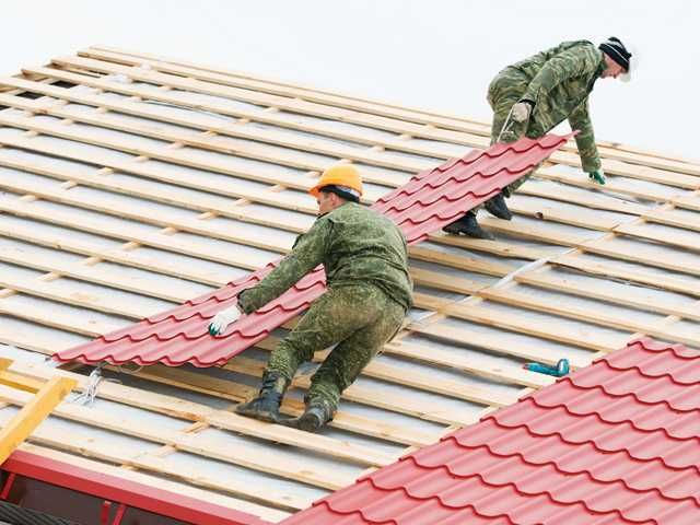 Montaj Acoperisuri / Reparatii acoperisuri / Dulgherie / Mansardari / Montaj Tigla Metalica / Montaj tigla ceramica / Sisteme Pluviale.