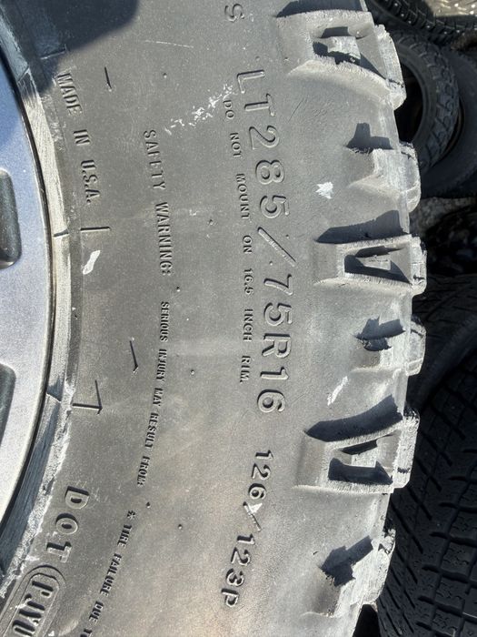 Гуми със джанти 6/139,7/16