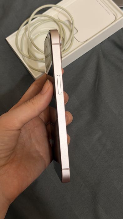 Продам Iphone 13 на 128гб