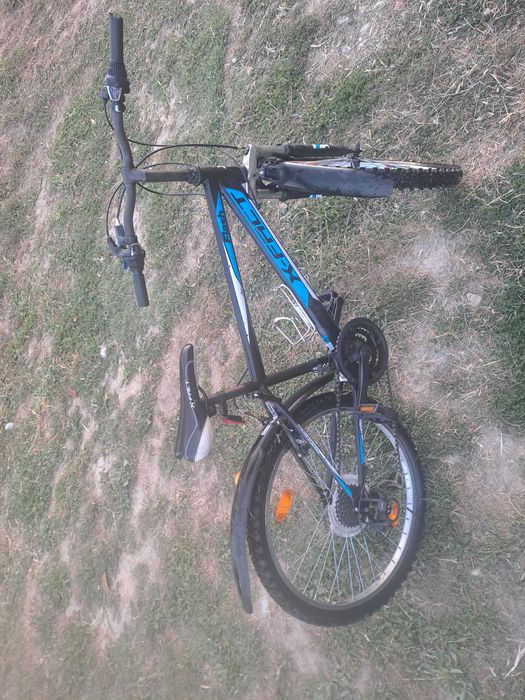 Vând bicicletă roti pe 24 în stare bună de funcționare.