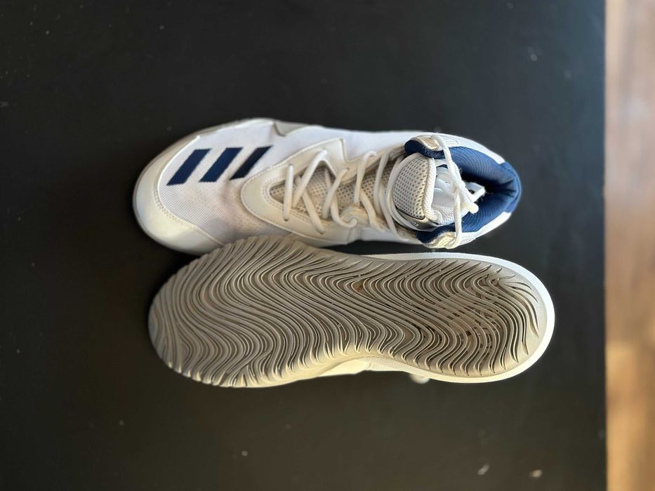 Баскетболни кецове  Адидас