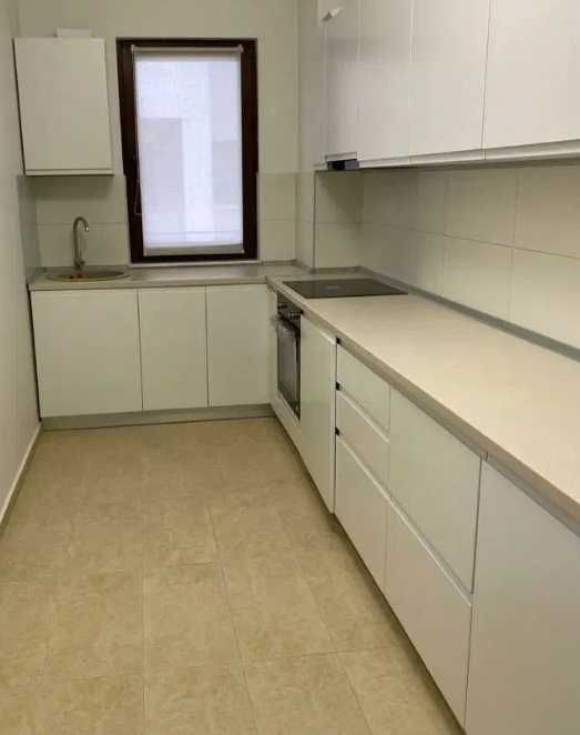 Дава се под наем Тристаен апартамент в Пловдив, Въстанически - 86 кв.м за 321.3 € - Снимка #1