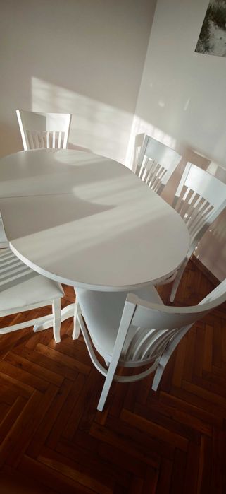 Бяла дървена трапезна маса, разтегателна 90/140(180)/75, със 6 стола