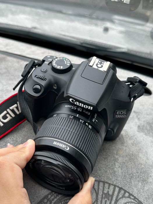 Фотоаппарат Canon 1300 D