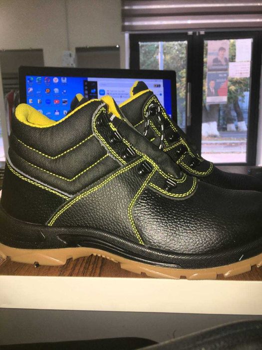 Спецобувь с мехом и металлом