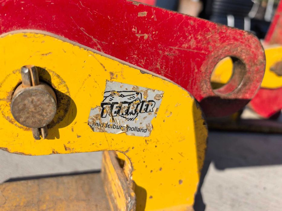 Вертикални самозатягащи кранови клещи за ламарина – 1000 кг