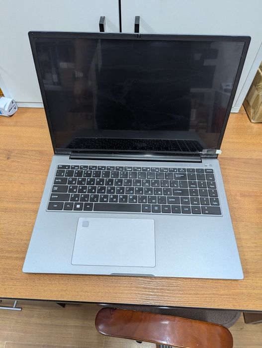 Продам ноутбук Zentek Savior 20/512