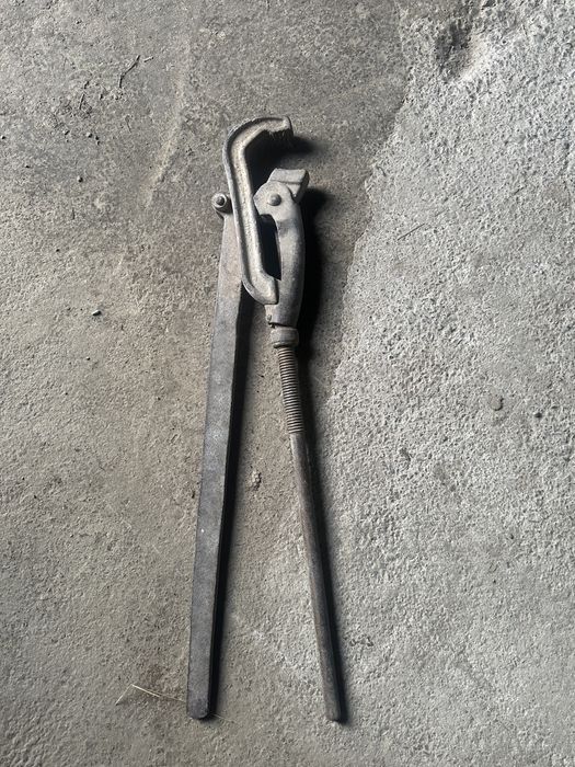 Газовый ключь советский