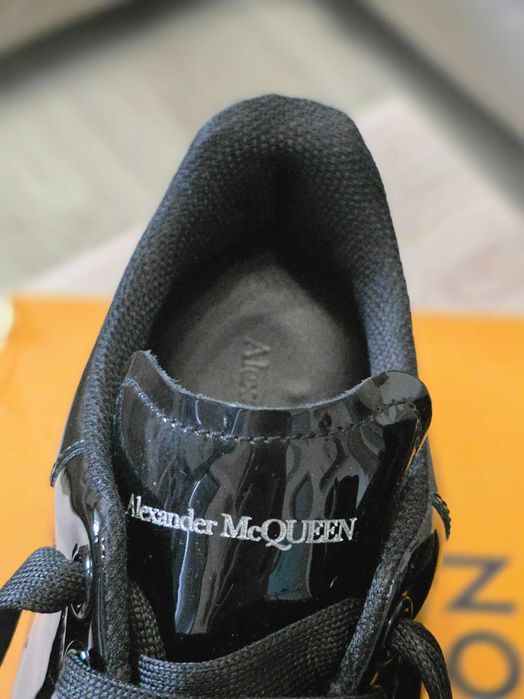 Adidasi Alexander Mcqueen 38.5