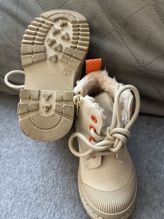 Детски обувки -ботички и балеринки