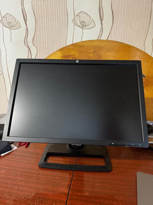 Монитор HP ZR2440w