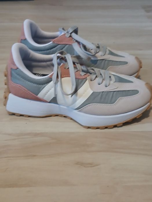 Маратонки NEW BALANCE 327 Намаление