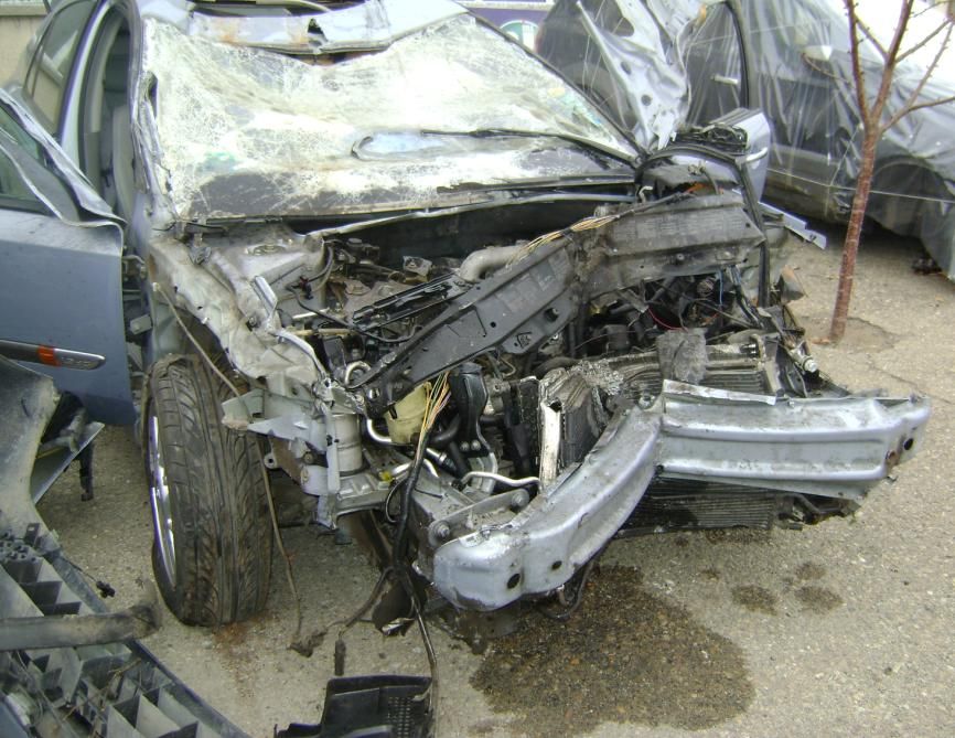 Рено лагуна 2 на части