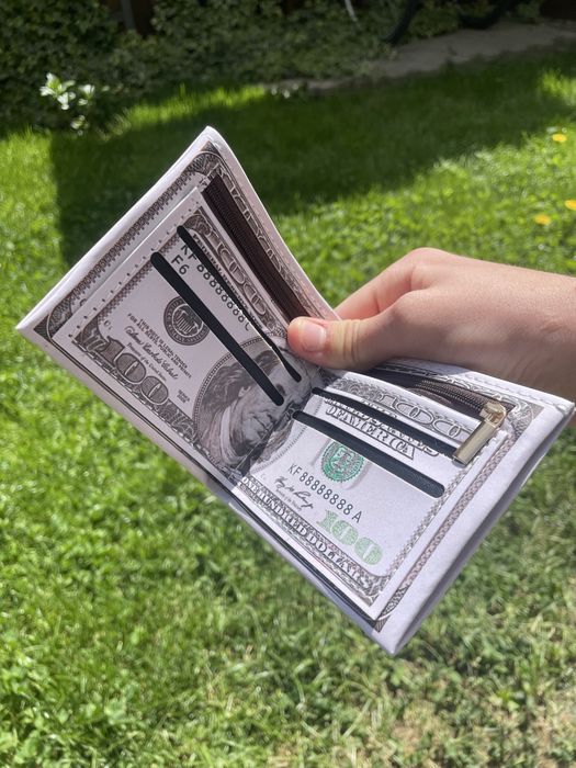 Portofel cu model de dolar american