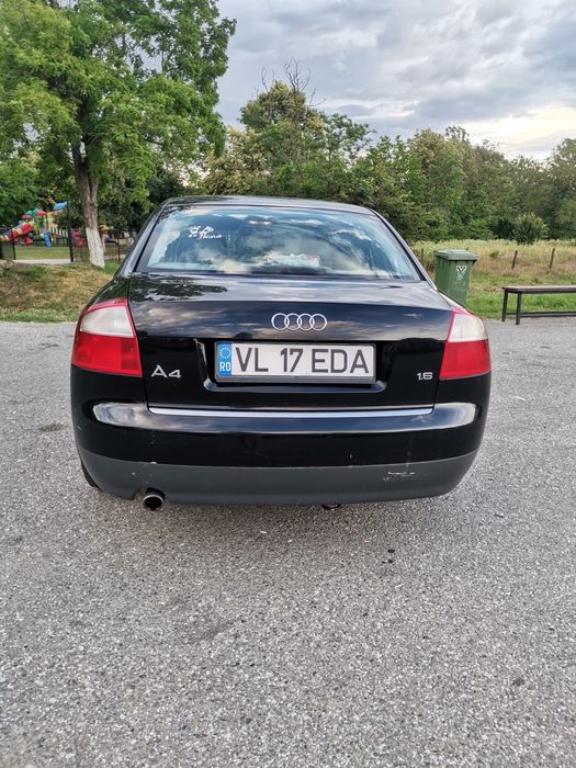 AUDI A4 2004 — imagine 2