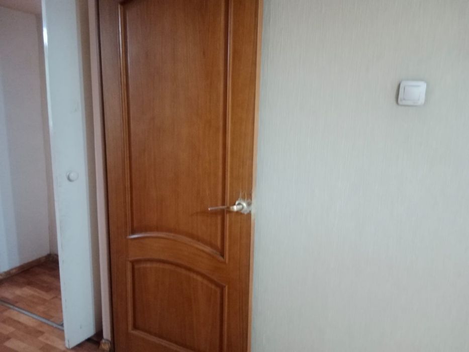 Диваны, шкафы куханные, столы, двери