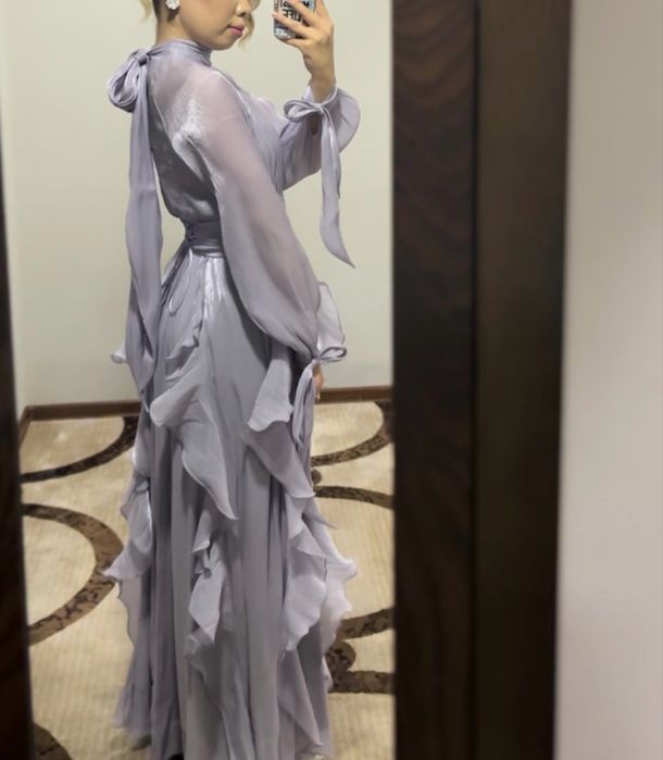 Красивое длинное платье