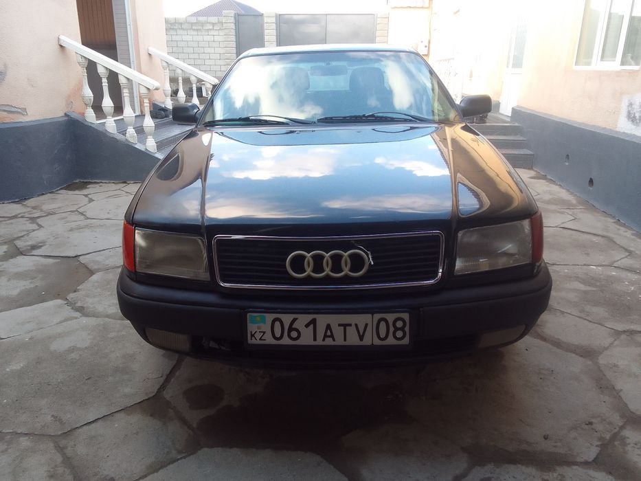 Продам ауди с4..