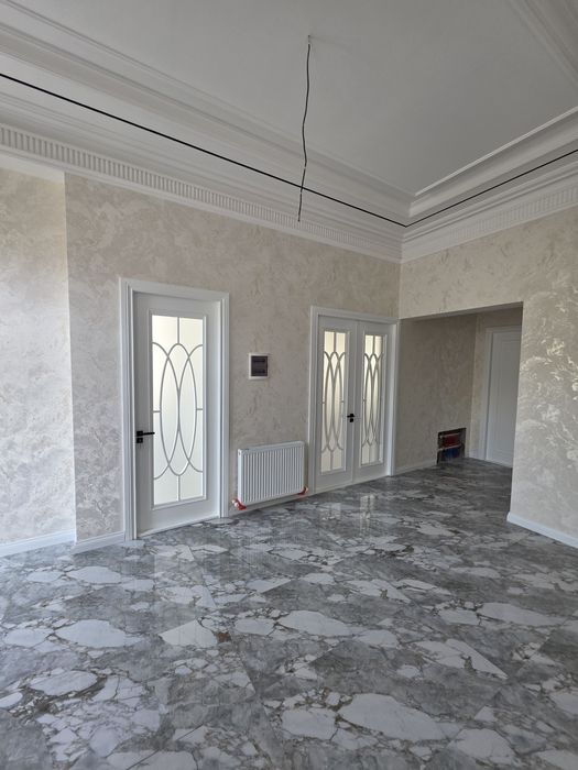 Uy sotiladi ipodrom tarafda