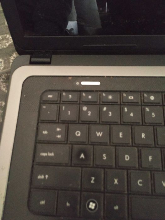 Laptop , Лаптоп за части или работа HP Notebook 2000-219DX