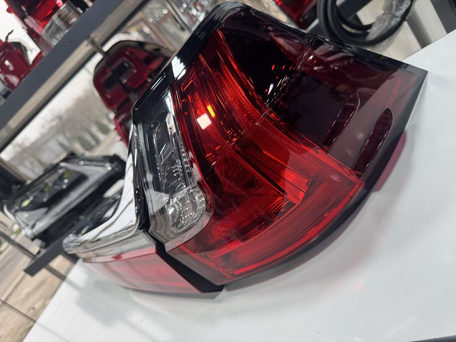 Lexus lx570 fara orqa