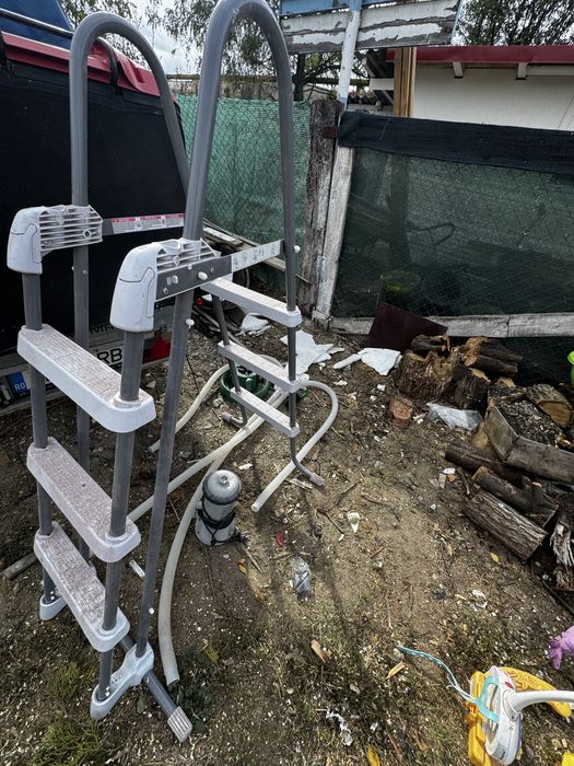 Scara si pompa piscina