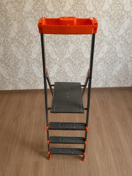 Продам стремянку