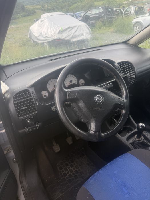 Dezmembram Opel Zafira 1.8 Benzina