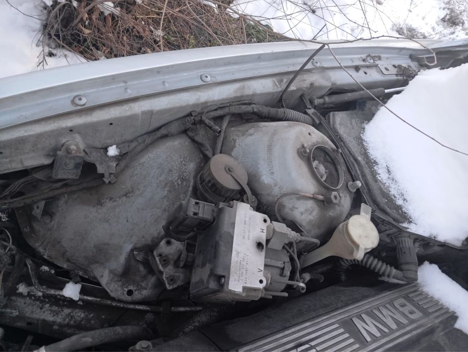 Продам Бмв на запчасти