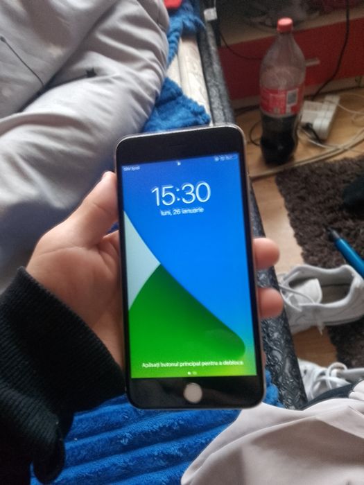 Vând iPhone 6s plus