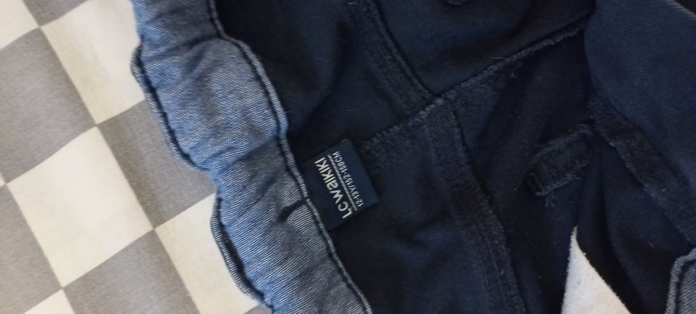 Продам джинсы на мальчика