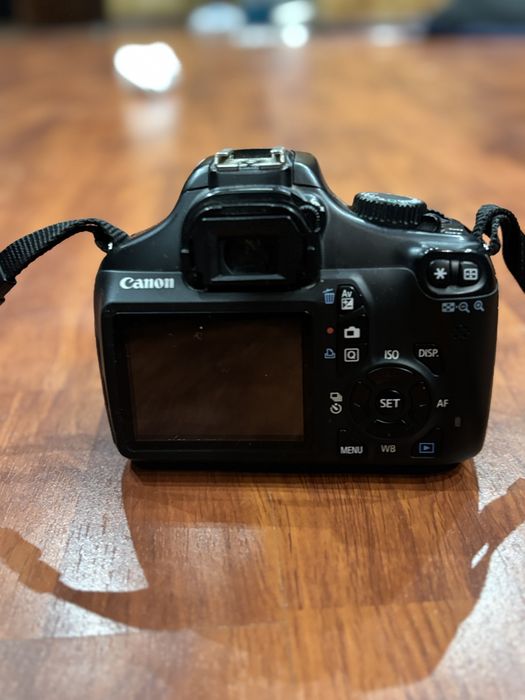 продам canon 1100d