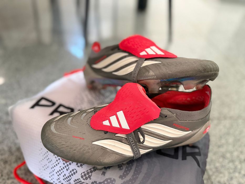 Ghete de fotbal Adidas
