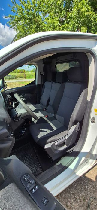 Opel Combo L2H1 (MAXI) 3 LOCURI , 1.5 CDTI 130 cai  din 2019 , Euro 6