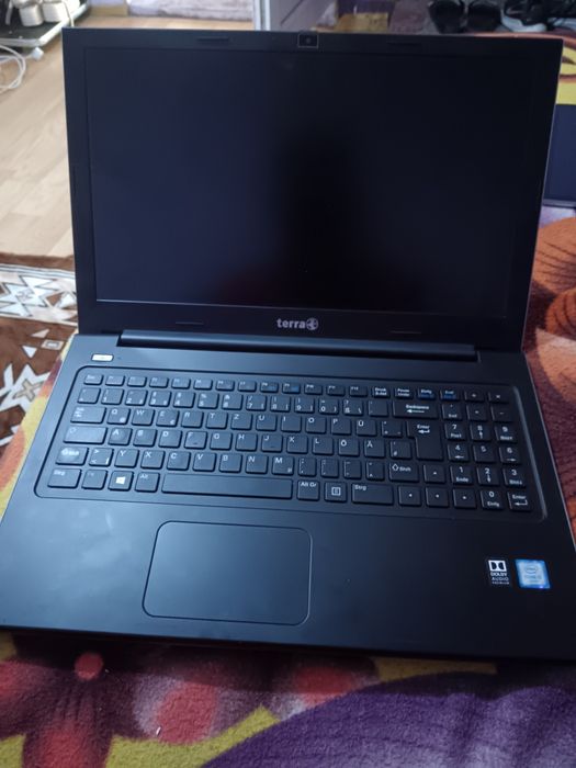 Laptop Terra se vinde urgent Am nevoie de bani De aia îl dau îl dau ieftin n are nicio problemă are Windows 10 mai multe detalii la telefon