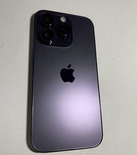 Продам айфон 14 про