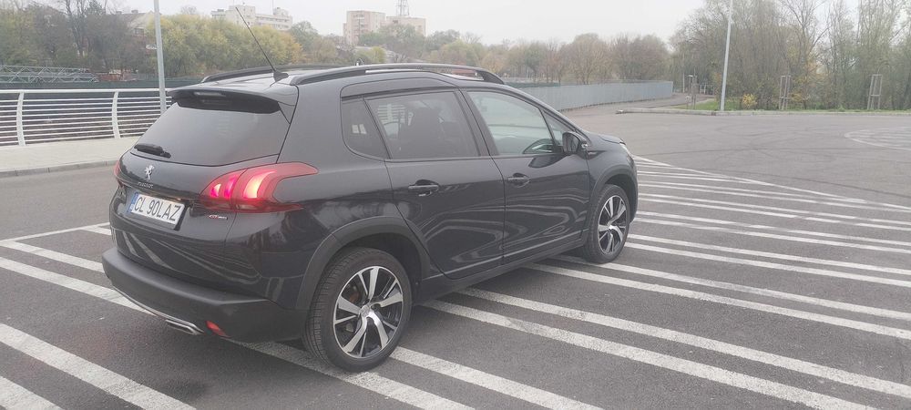 Vând Peugeot 2008