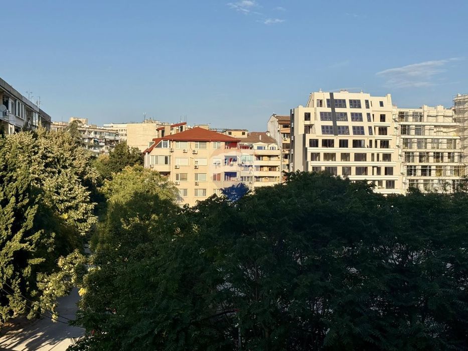 Продава се Тристаен апартамент в Варна, Чайка - 89 кв.м за 2809 €/кв.м - Снимка #10