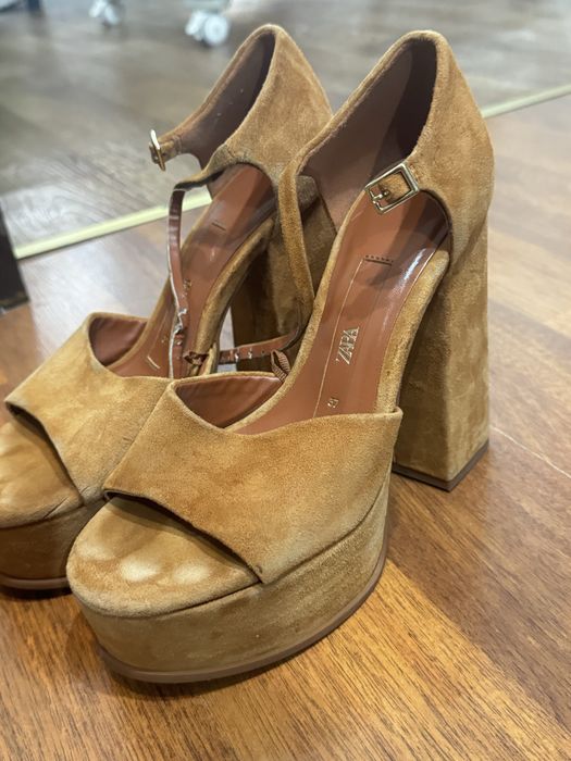 Продам Босоножки зара