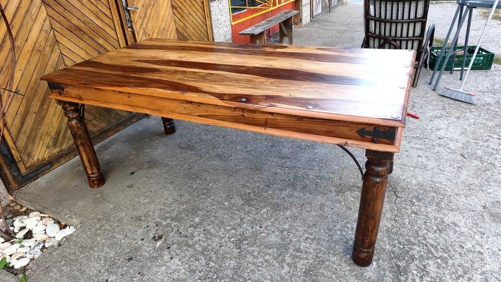 Маса масив, мангова дървесина, железен обков