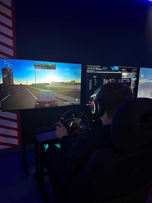 Продам SimRacing Moza R5